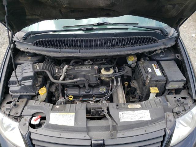Photo 12 from auction – 2005 DODGE GRAND CARA with VIN 2D4GP44L05R326175