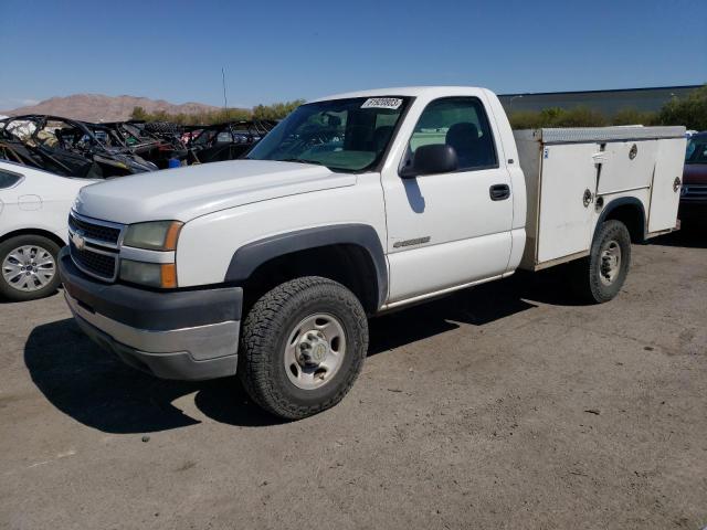 CHEVROLET SILVERADO 2005 with VIN 1GCHK24U05E276758 - Photo from auction