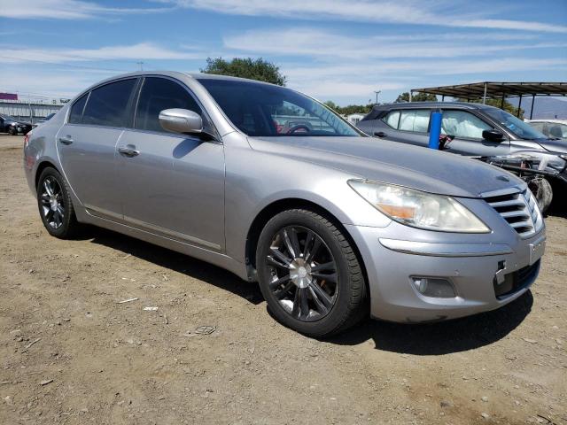 Photo 4 from auction – 2011 HYUNDAI GENESIS 4. with VIN KMHGC4DF7BU133552