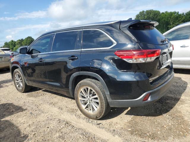 Photo 2 from auction – 2018 TOYOTA HIGHLANDER with VIN 5TDKZRFH2JS547964