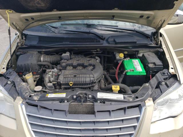 Photo 11 from auction – 2010 CHRYSLER TOWN & COU with VIN 2A4RR8DXXAR431272