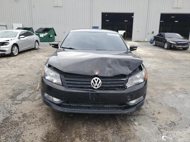 Photo 5 from auction – 2015 VOLKSWAGEN PASSAT S with VIN 1VWAS7A38FC104076