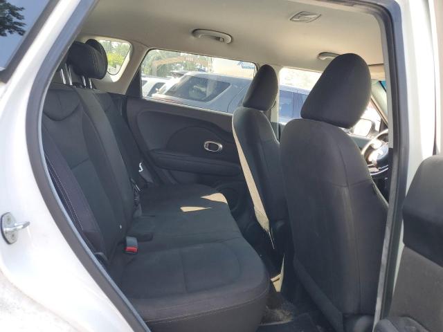 Photo 10 from auction – 2015 KIA SOUL with VIN KNDJN2A24F7777203