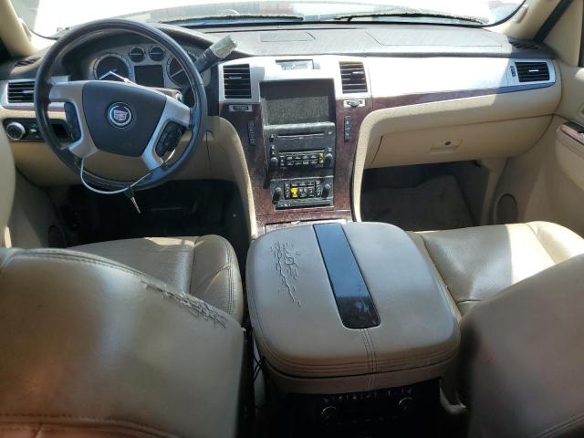 Photo 8 from auction – 2010 CADILLAC ESCALADE L with VIN 1GYUKBEF7AR200949