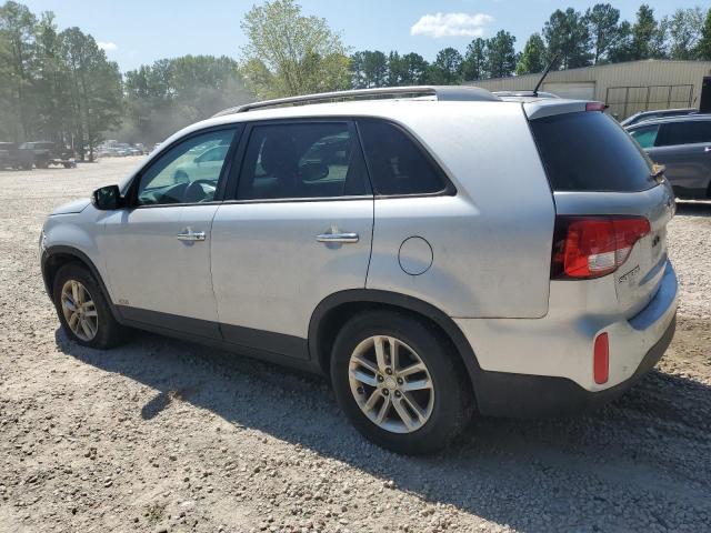 Photo 2 from auction – 2015 KIA SORENTO LX with VIN 5XYKTCA68FG584669