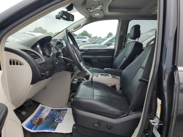 Photo 7 from auction – 2016 CHRYSLER TOWN & COU with VIN 2C4RC1CGXGR233008