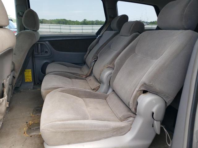 Photo 11 from auction – 2004 TOYOTA SIENNA CE with VIN 5TDZA23C84S045695