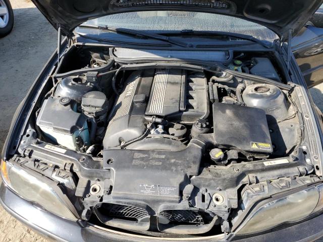 Photo 11 from auction – 2004 BMW 330 XI with VIN WBAEW53444PN34399