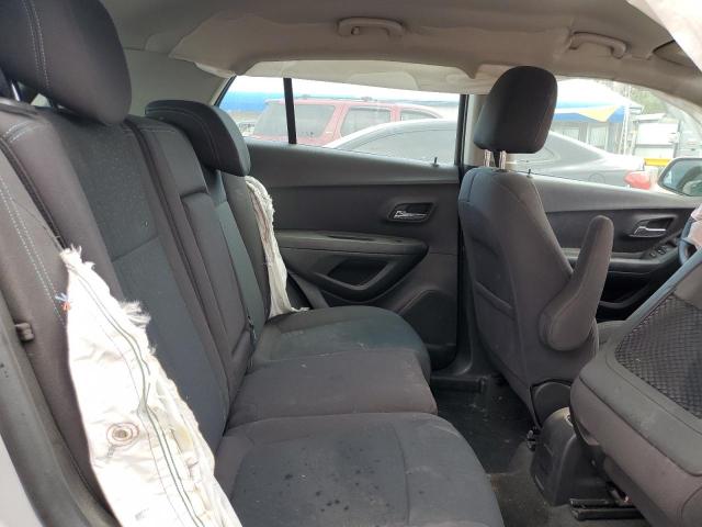 Photo 10 from auction – 2016 CHEVROLET TRAX LS with VIN KL7CJKSB1GB675677