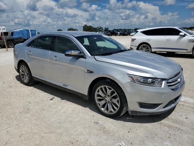 Photo 4 from auction – 2017 FORD TAURUS LIM with VIN 1FAHP2F81HG113729