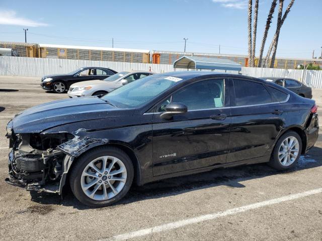 FORD FUSION SE 2019 with VIN 3FA6P0LU7KR199979 - Photo from auction
