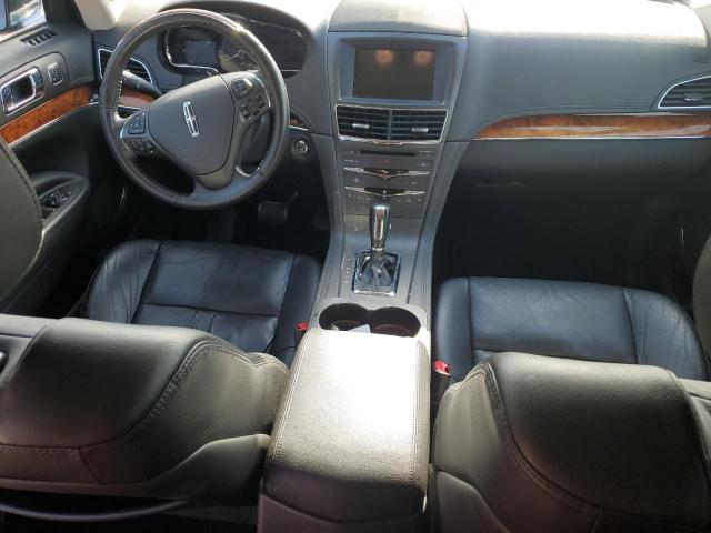 Photo 8 from auction – 2017 LINCOLN MKT with VIN 2LMHJ5FK1HBL01229