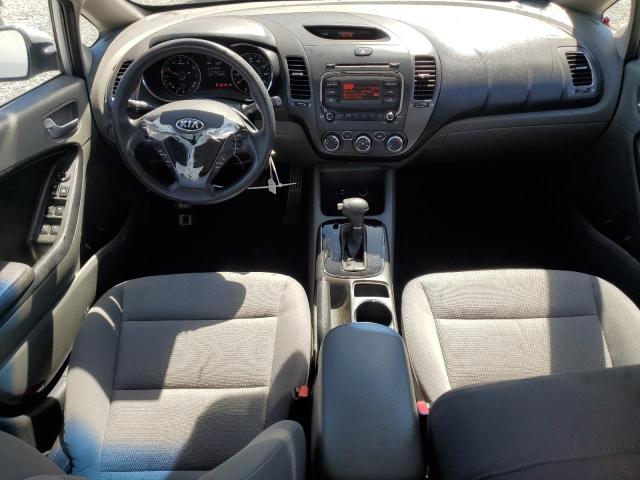 Photo 8 from auction – 2017 KIA FORTE LX with VIN 3KPFK4A78HE048601