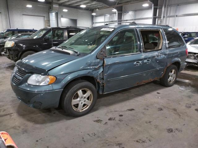 DODGE GRAND CARA 2005 with VIN 2D4GP44L55R170182 - Photo from auction
