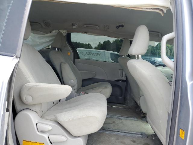 Photo 11 from auction – 2011 TOYOTA SIENNA with VIN 5TDZK3DC6BS173576