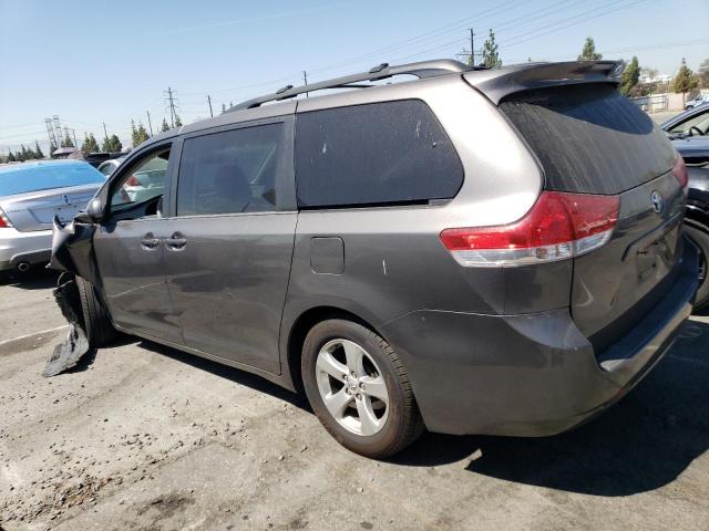Photo 2 from auction – 2013 TOYOTA SIENNA LE with VIN 5TDKK3DC5DS379878