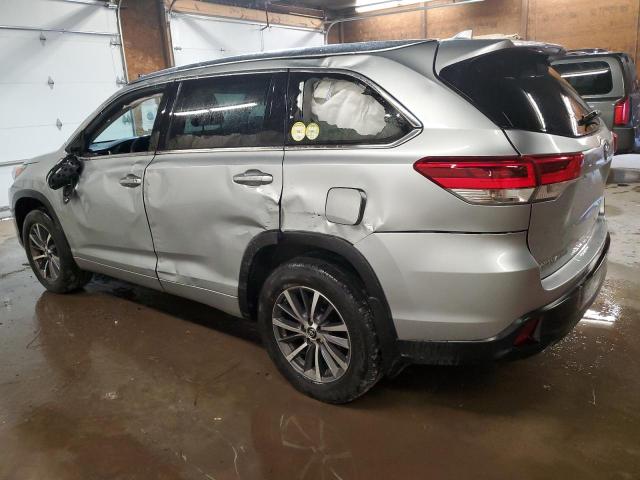 Photo 2 from auction – 2018 TOYOTA HIGHLANDER with VIN 5TDJZRFH7JS545333