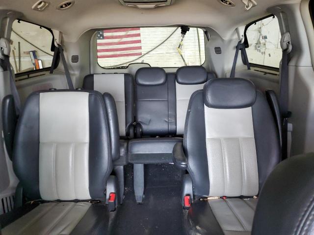 Photo 10 from auction – 2010 CHRYSLER TOWN & COU with VIN 2A4RR5D17AR273774