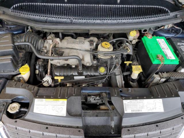 Photo 12 from auction – 2002 CHRYSLER TOWN & COU with VIN 2C8GP74L72R502681