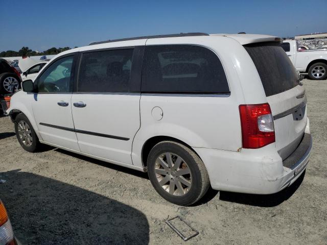 Photo 2 from auction – 2016 CHRYSLER TOWN & COU with VIN 2C4RC1BG9GR133726
