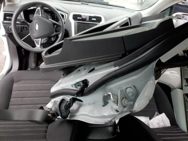 Photo 8 from auction – 2016 FORD FUSION SE with VIN 3FA6P0H75GR223688