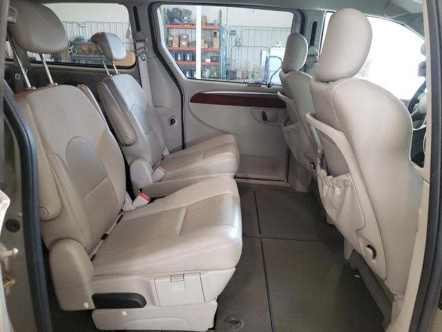 Photo 11 from auction – 2005 CHRYSLER TOWN & COU with VIN 2C8GP64L95R121431