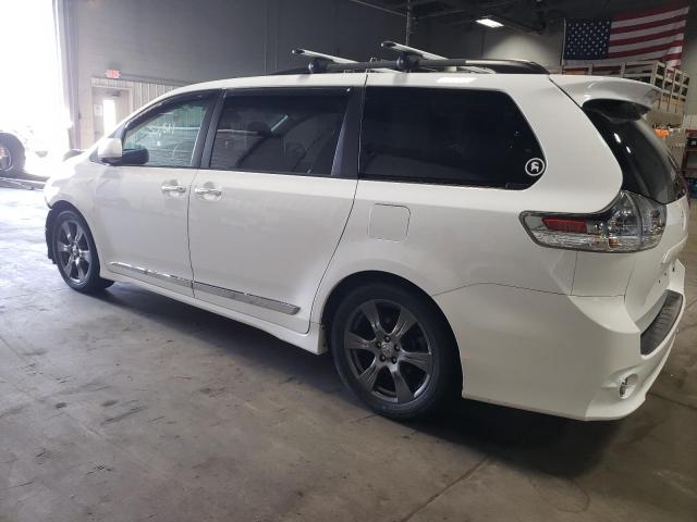 Photo 2 from auction – 2017 TOYOTA SIENNA SE with VIN 5TDXZ3DC0HS771254