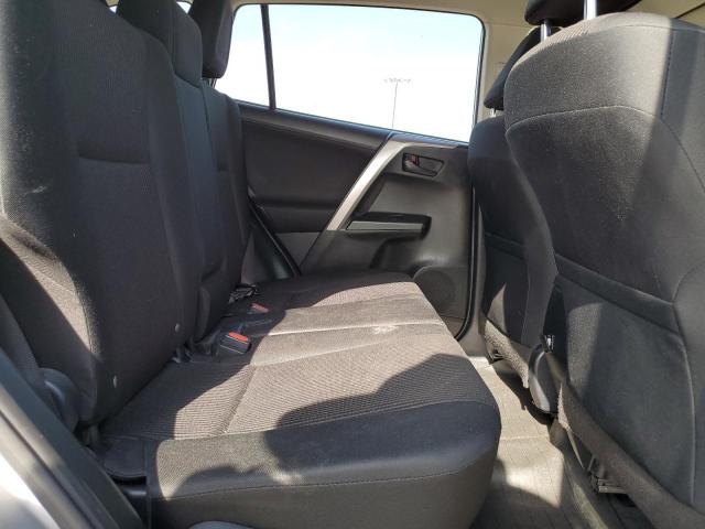 Photo 11 from auction – 2018 TOYOTA RAV4 LE with VIN JTMZFREV3JJ208285