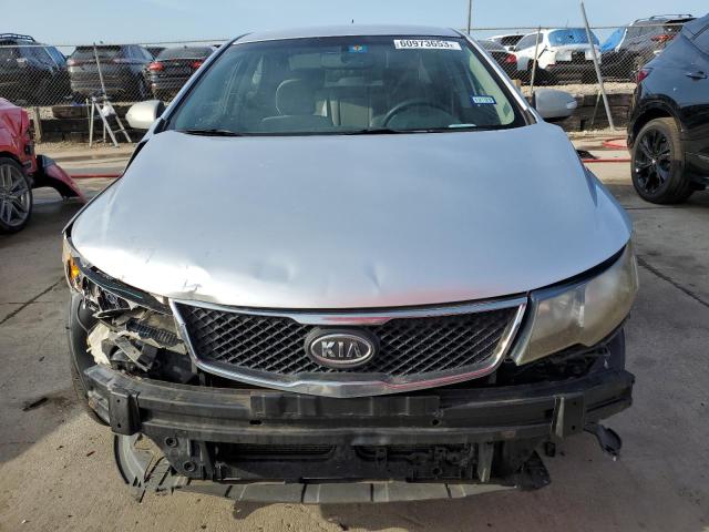 Photo 5 from auction – 2010 KIA FORTE EX with VIN KNAFU4A28A5261402