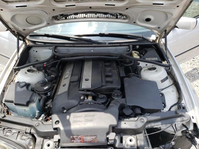 Photo 11 from auction – 2004 BMW 325 I with VIN WBAET37434NJ42811