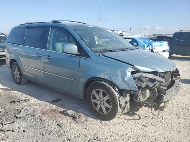 Photo 4 from auction – 2010 CHRYSLER TOWN & COU with VIN 2A4RR5D17AR234862