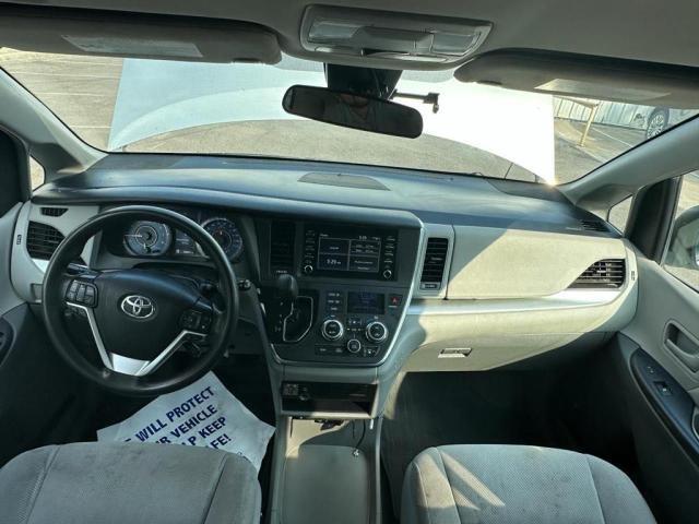 Photo 9 from auction – 2019 TOYOTA SIENNA with VIN 5TDZZ3DC2KS989244