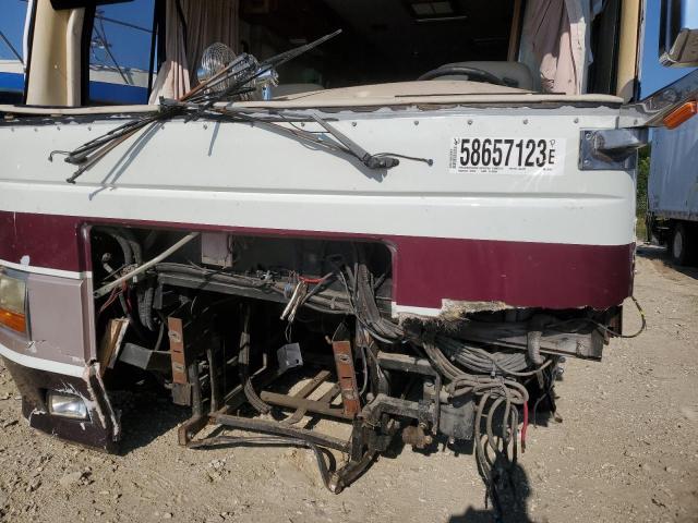 Photo 9 from auction – 1999 MONA MOTORHOME with VIN 1RF120616X2006939