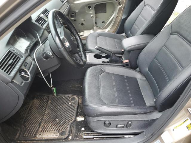 Photo 7 from auction – 2015 VOLKSWAGEN PASSAT S with VIN 1VWAT7A36FC040813
