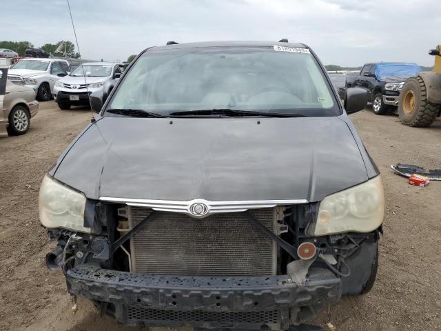 Photo 5 from auction – 2010 CHRYSLER TOWN & COU with VIN 2A4RR5D18AR271757