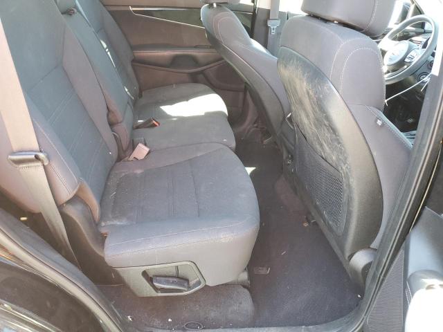 Photo 11 from auction – 2017 KIA SORENTO LX with VIN 5XYPGDA53HG333374