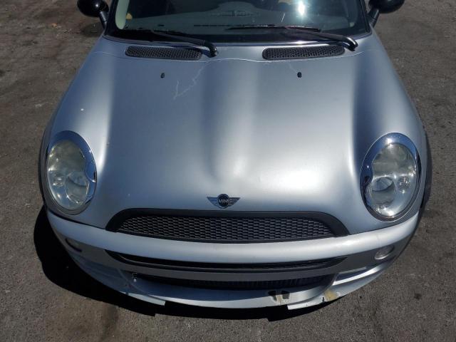 Photo 11 from auction – 2004 MINI COOPER with VIN WMWRC33444TJ59653