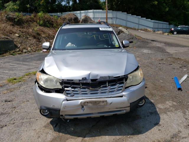 Photo 5 from auction – 2011 SUBARU FORESTER L with VIN JF2SHAEC0BH736677