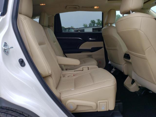 Photo 11 from auction – 2016 TOYOTA HIGHLANDER with VIN 5TDDKRFH3GS295549
