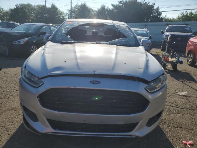 Photo 5 from auction – 2014 FORD FUSION SE with VIN 3FA6P0HD7ER304923