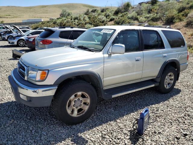 TOYOTA 4RUNNER SR 1999 with VIN JT3GN86R5X0133906 - Photo from auction
