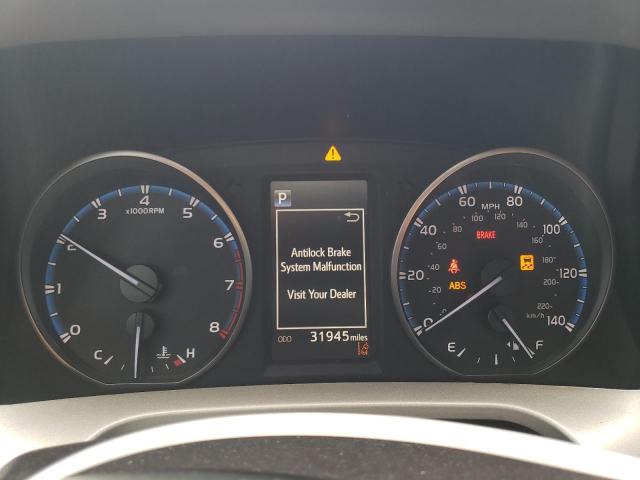 Photo 9 from auction – 2018 TOYOTA RAV4 LE with VIN 2T3ZFREV3JW441357
