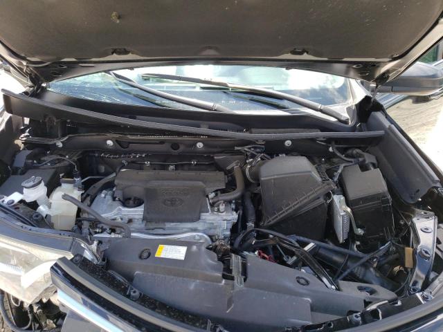Photo 12 from auction – 2018 TOYOTA RAV4 LE with VIN 2T3ZFREV5JW431512