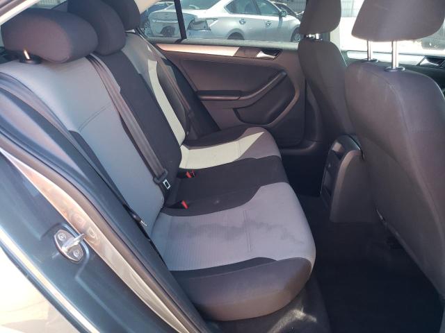 Photo 10 from auction – 2017 VOLKSWAGEN JETTA S with VIN 3VW2B7AJ5HM270057