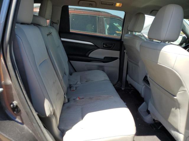 Photo 11 from auction – 2015 TOYOTA HIGHLANDER with VIN 5TDBKRFH0FS203531