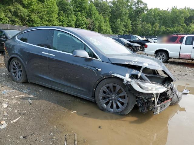 Photo 4 from auction – 2017 TESLA MODEL X with VIN 5YJXCDE22HF078283