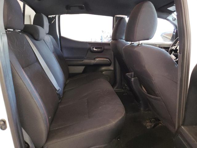 Photo 10 from auction – 2017 TOYOTA TACOMA DOU with VIN 3TMCZ5AN2HM092862