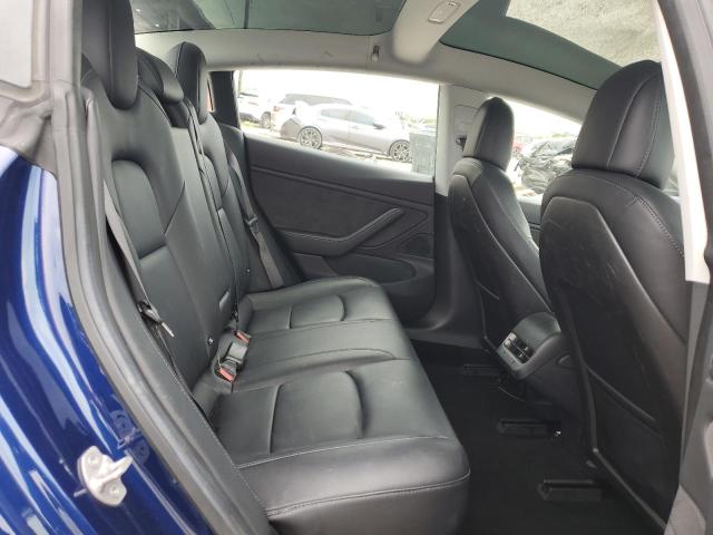 Photo 10 from auction – 2018 TESLA MODEL 3 with VIN 5YJ3E1EA0JF041463
