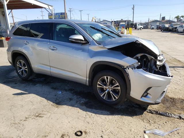 Photo 4 from auction – 2017 TOYOTA HIGHLANDER with VIN 5TDZZRFH7HS199619