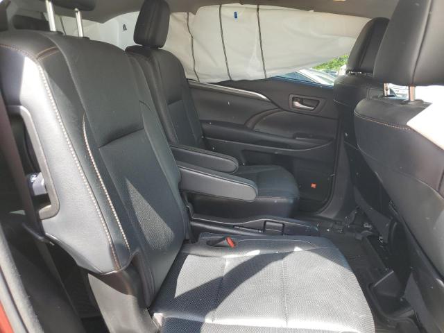 Photo 11 from auction – 2017 TOYOTA HIGHLANDER with VIN 5TDDZRFH2HS377494